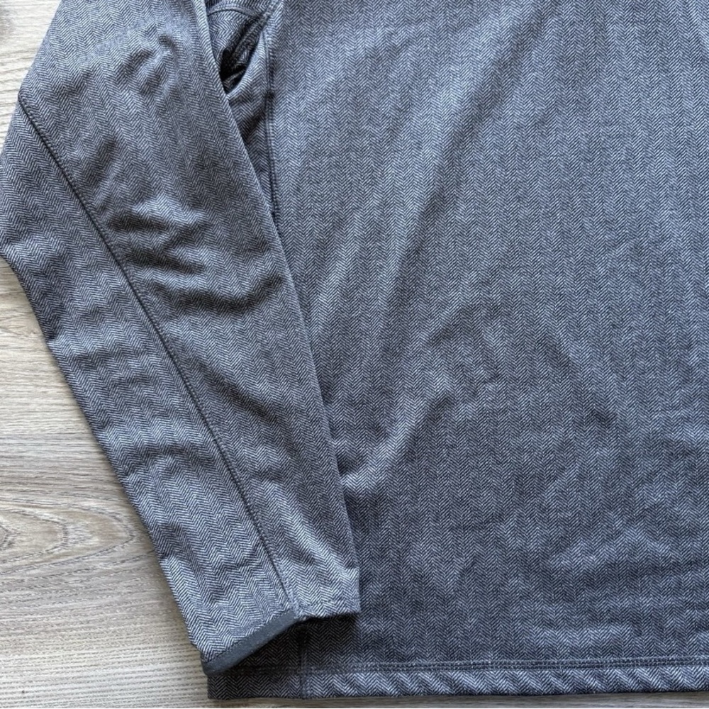 Gray Quarter-Zip Pullover - image 3